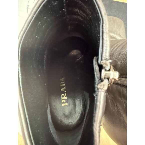 Vintage from 1999 Collection Genuine Leather Prada Ankle Boots, size 37 - Picture 9 of 16